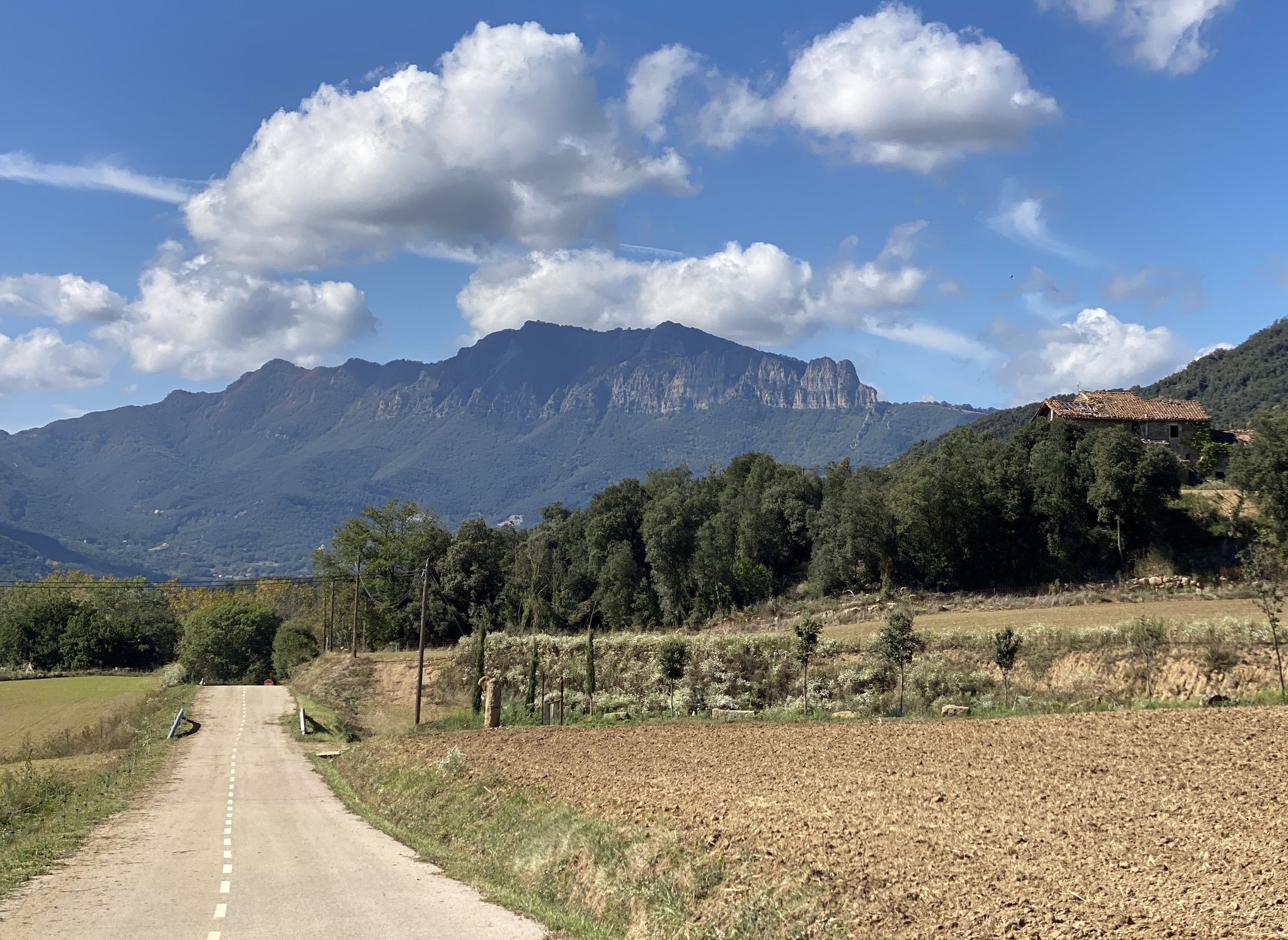 la garrotxa road 3068